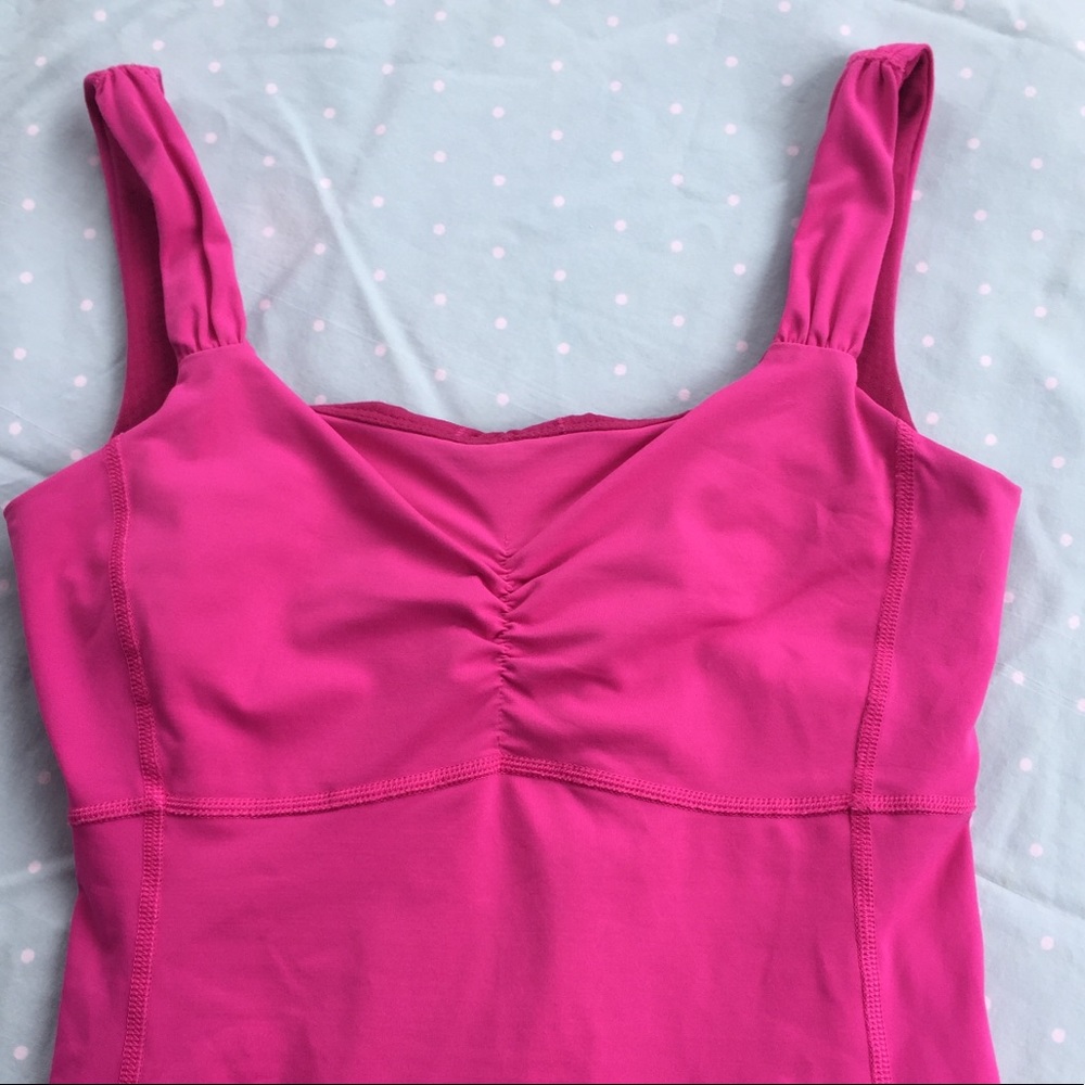 Lululemon size 6 tank pink